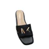 Lady Designer Scuffs Slippers Four Colors K Letras Aplique Classual Classual Out Wear Slippers