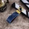 Fashion Key Buckle Car Keychain Handmade En cuir Kechechains Men Femmes Sac Sac Accessoires Pendants 16 Couleur