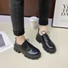 Lässige Schuhe 2024 Frühlingsschnür klobig Oxfords Frauen ausschlafen schwarze PU Leder-Plattform Flats Derby Plus Size 35-43