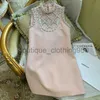 Grundläggande casual klänningar designer kvinnor klänning chunxia tung industri diamant inbäddning klänning lyx ärmlös rund nackklänning, a-line kjol för kvinnor kjol