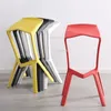 Modern Bar Chair Minimalistische barkrukken Plastic Hoge Stool Single Bar Stool Predicenstoelen Buitenstapelstoel voor keuken