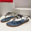 Sommerkristallsandalen Frauen Strassstein Schmetterlingsknoten Landebahnschuhe Frauen Flip Flops Urlaub Fashion Komfort flache Sandalen Frau 240329