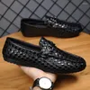 Casual Shoes Spring And Summer Men's Fur Skin Ventilate Breathe Freely Thick Sole Leather Bean Versatile Work Black Small