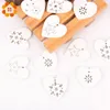 50 pezzi/lotto Multi colorato Serie di Natale Chip Legno Decorazioni dell'albero di Natale Decorazioni Star Cuore Snowflake Ornaments Decor