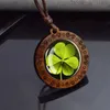 Colliers de pendentif quatre feuilles en verre de trèfle Dôme en bois collier pendentif collier de corde