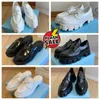 Chaussures de créateur monolithe plate-forme en caoutchouc femmes baskets noires en cuir brillant pantoufle chunky rond sneaker pointu de mots de fond épais taille 35-45