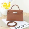 Designer Handbag Luxury Shoulder Bag Large Capacity Women's Bag Custom First Layer Cowhide Top Brand Texture Party Business Match J87V