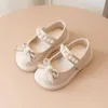 الأطفال أنيقة Bowknot Princess Shoes Pu Leather Sandals Kids Girls Girls Party Beaded Pearl Dance for 240329