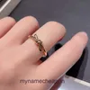 Anillos de diseñador de grado superior para el nudo de arco de tifing de mujeres con el par de pares de diamantes mismo estilo para hombres y mujeres anillo de cara lisa de 18k Rose Oro original 1: 1 con logotipo real