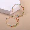 Boucles d'oreilles cerceaux européens et américains minimalistes à la main cristal multicolore pour les bijoux de cadeaux pour femmes en gros