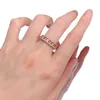 Band Rings S925 Sterling Silver European och American Popular Ring Red Corundum Colorful Set Rose Gold Ring J240410