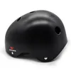 Casco di sicurezza multi-sport Casco da ciclismo per bici Casco da bicicletta in schiuma EPS per adulti e bambini Skateboard Pattinaggio Scooter