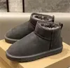 Diseñador clásico de mujeres Ultra mini plataforma de botas de nieve Mujeres Men castañas Botas de tobillo de invierno