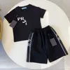 Baby Kids T-shirts Sets Zestawy projektanta marka maluch TShirty Tops chłopięce dziewczęta Ubrania Ubranie Summer Biały czarny luksusowy sport