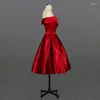 Party Dresses Sweet Memory D108 Off-Shoulder Dark Red Short Prom Sexig Girl Lady Satin Kne-Length Simple A-Line Wedding Dress