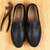 Casual skor italienska herr sommarmän loafers äkta lädermockasiner lätt andningsbar glid på båt jkpudun