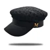 冬の女性のための新しいM-LabelSeersckerベレット、小さな香り、海軍の帽子、イギリスの多才な文字の画家の帽子