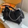 10A Designer Totes Chains Shoulder Bags Solid Color Leather Women' Luxury HandbagLogo Chain Messenger Bag Fashion Zipper Shoulder leather Handbags M24861