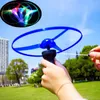 LED Flying Toys Luminous Flying Saucer Dziecko Outdoor Rotacyjne zabawki Kids Sport Pull Line Bluach Beach LED LIGHT Flash Ufo Baby Early Learning Game 240410