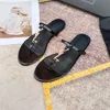 Mulheres Le Cassandra Slipper Slipping On Mules Patent Leather Sandal Gold Fliver Filelel Selppers Slippers Ladies Crystral Rhinestone Flip Flips Summer Beach Pool Slides