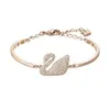 Shi Jia di alta qualità Accoppiata Swarovski Element Crystal Gradient Bracciale Swan for Women Fashion e