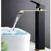 Robinet de bassin Gol et Black Waterfall Faucet Brass Bath Bath Bownling Bathroom Bathin Basin robinet mélangeur robinet de lavabo chaud et froid