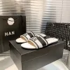 Channel New style slipper sandal flat Casual shoe luxury man womens Sliders walk outdoor indoor canvas weave Summer pool Designer Mule sexy sandale Slide loafer girl