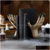 Decoratieve objecten Figurines Stijl Modern terreur Witchy Hand Book Stand Standbeeld Halloween Demon Witchs Bookshelf Resin ornamenten RO DHAFE