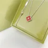 2024 18K Gold Girl Four-Leaf Clover Cleef Pendant Necklace Fashional Luxury Designer Pearl Diamond Pendant Valentine's Mors Day Girls Gift