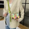 Nouveau petit sac carré imprimé personnalisé avec lettres de conception à la mode sac à épaule pour femmes sac de caméra décontractée