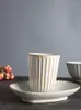 Tazze di piattini tazze giapponesi stoviglie caffettiere da ceramica petite fantasia da bere tazza a strisce a strisce a strisce tazza di tè