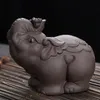 Yixing boutique roxa de argila de elefante elefante pet figura ornamentos domésticos cerimônia de escultura artesanal decoração de teaware chinês 240411