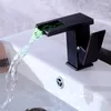 Waschbecken Wasserhähne Donyummyjo 1pc Becken Wasserhahn Messing und kaltes europäischer amerikanischer Retro -Wasserfall mit Licht über der LED -LED -FACT leuchtet