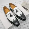 Chaussures décontractées hommes Gentleman masculin confortable en cuir breveté Mandons de gland