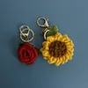 Pendre rose tissé à la main exquis tissé Creative Wool Crochet Sag de tournesol accessoires Accessoires de téléphonie mobile Cadeau cadeau