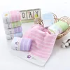 Handduk 3st/Lot Cotton Gaze Brodered Children's 25 50 dagis Baby Face Soft and Absorbent Housual Daily Use