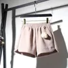 Hög midja koreansk sammet shorts kvinnor höst vinter fasta bredben korta byxor avslappnad lös tjocka varma elastiska stövlar 240411