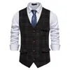 2023 New Tide Style British Black Grey Plaid Single Breasted Vest pour l'homme des gilets de mariage décontractés