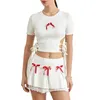 Werkjurken FUFUCAILLM Dames 2-delige outfits Leuke Bow Bandage Cutout T-shirt en elastische mini-rok ingesteld voor streetwear esthetische kleding