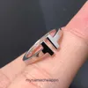 High end designer ring Tifancy Seiko High Edition Design Simplicity Light Luxury Double T Smooth Face Ring Feminine Style Red Same Rose Gold Ring Original 1:1 With logo