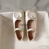 Tênis tênis tongku rabbit sapatos princesas solar sola primavera e outono garotas 2024 novo estilo vestido combinando couro bebê moda single h240411