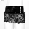 Sexig kjol Kvinnor Kontaktiga spetsar Patchwork Patent Leather Miniskirt Låg midja Elastisk midjebandskjol för klubbdansprestanda kommer L410