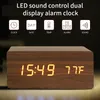 Horloges LED en bois Bureau de bureau de bureau Table de montre en bois Contrôle de la voix numérique en bois électronique horloge de bureau numérique Clock