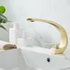 Badkamer wastafel kranen bassin kraan geborsteld gouden massief messing unieke ontwerpmixer kraan en koude waterval