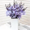 Fleurs décoratives Automne Silk Simulation artificielle Bouquet Magnolia Pographie accessoires Fake Flower Wedding Home Decoration Orchid