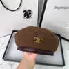 Новый дизайнер Berets 4 цвета женские роскошные модные письма шерстяные шапки бренд кашемир шляпа кепку леди формальная шляпа теплое берет шляпа все сезоны