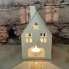 Świecowe uchwyty małe domy w stylu metalowym lampionki w kształcie wiejskiego wiejskiego wiejskiego domu na stole szelf herbata światła