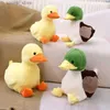 Animaux en peluche en peluche Nouvelle simulation Small Yellow Duck Kawaii Wild Green Plux Toys Cartoon Animaux en peluche Poupées Soft Throw Oreiller Room Decor L411