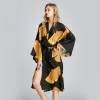 Femelle Black Long Robe Nightgown Sexy Print Ginkgo Leaf Kimono Bathrobe de robe de nuit