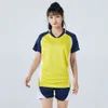 New Volleyball Suit Mens Team terno feminino Terno de badminton Terno de manga curta Terno de vôlei respirável Treinamento de treinamento para impressão